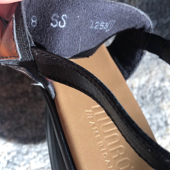 Munro American sandals - Picture 9 of 9